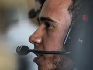Que esperar de Hamilton na remodelada Mercedes em 2013?