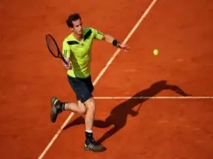 Roland Garros: Golubev fará Murray sofrer em condições de jogo lentas