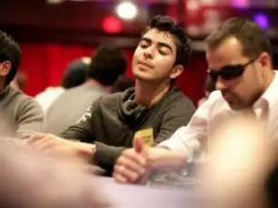 Follow the Action - A Importância da Observação no Poker