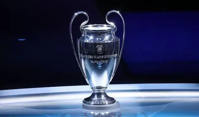 Champions League: UEFA modifica formato e confirma data de regresso