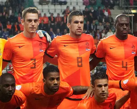 A Holanda de Roben, Sneijder e Robin van Persie para o Mundial 2014