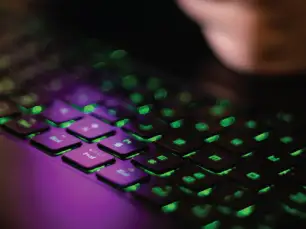 Mais de metade dos jogadores online aposta em sites ilegais