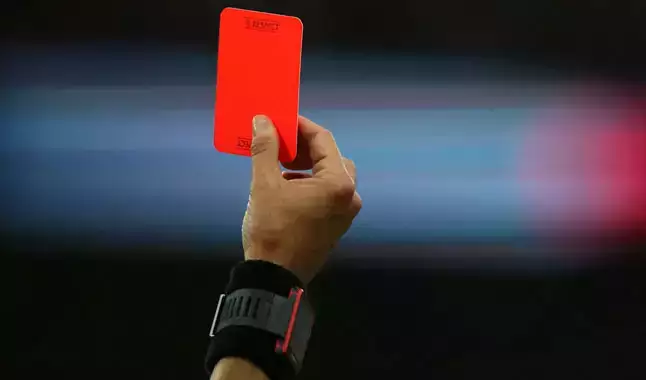 Liga Portugal Bwin com a maior média de faltas e cartões