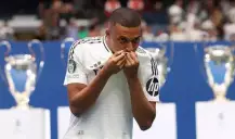 Kylian Mbappé apresentado no Real Madrid: Vê aqui o momento