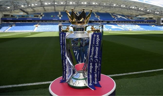 Premier League regressa com um grande clássico